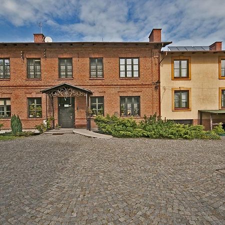 Hotel Restauracja Pod Parowozem Ostrowiec Świętokrzyski المظهر الخارجي الصورة