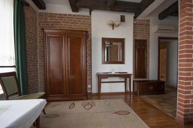 Hotel Restauracja Pod Parowozem Ostrowiec Świętokrzyski المظهر الخارجي الصورة