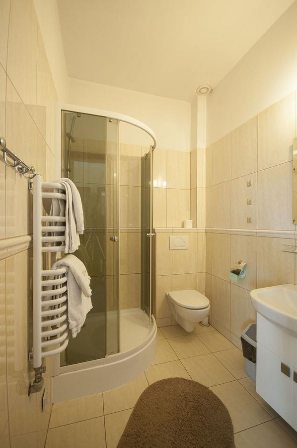 Hotel Restauracja Pod Parowozem Ostrowiec Świętokrzyski المظهر الخارجي الصورة